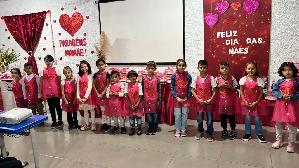 SCFV realizou uma emocionante homenagem às mães em Anita Garibaldi