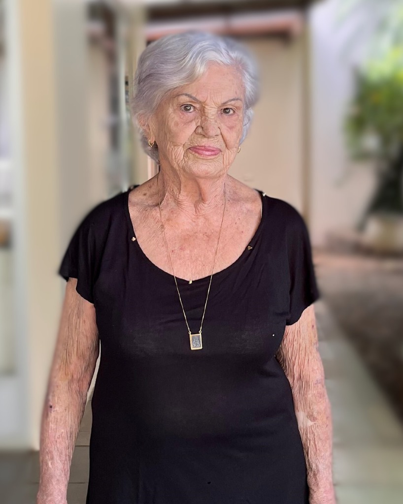 Zelia Ferro Farina: Uma Vida de 90 Anos Marcada por História e Família