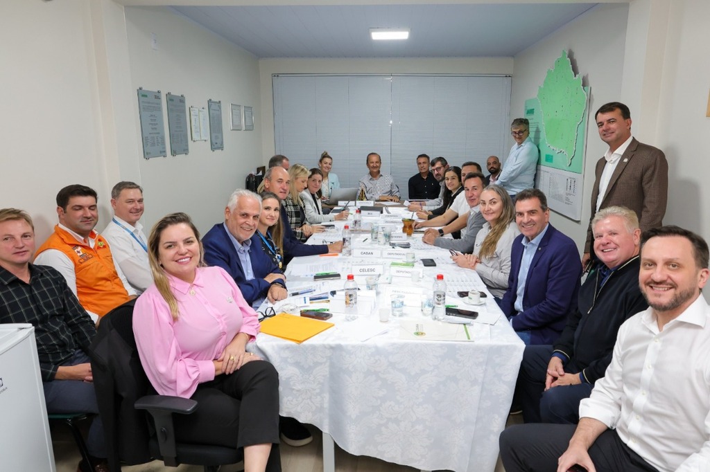 Autoridades de Bocaina do Sul participam de evento com o governador Jorginho Mello em Lages