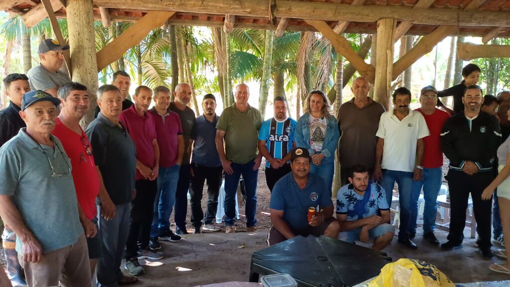 PREFEITO DE MAMPITUBA, BETO ROLDÃO, VISITA COMUNIDADE DE APARECIDA, PARA OUVIR DEMANDAS DE MORADORES