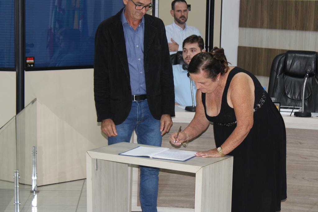 SUPLENTE DE VEREADORA MARIA DE FÁTIMA (PP) ASSUME CADEIRA NO LEGISLATIVO MUNICIPAL DE PRAIA GRANDE