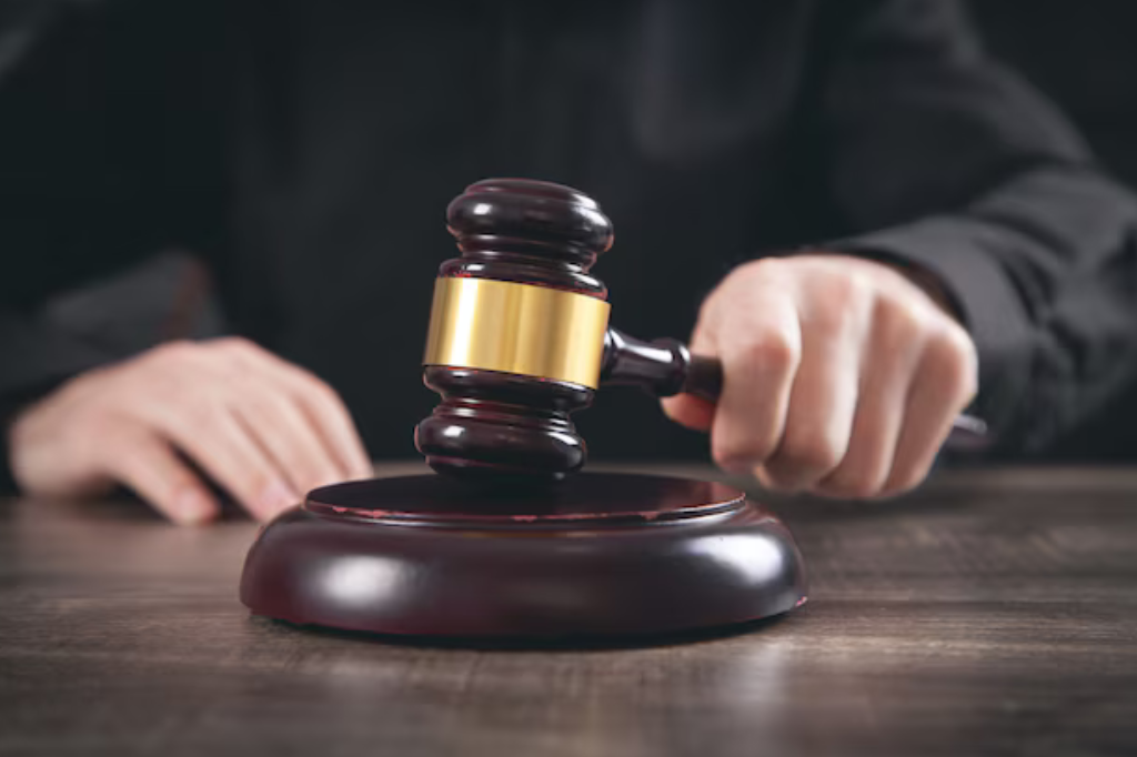 Justiça de Garopaba isenta moradora de pagar taxas de cartório para legalizar casa