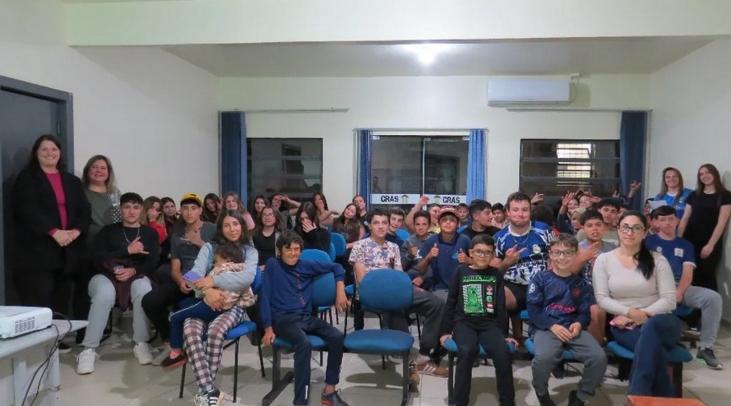 Reunião do Projeto CERA no CRAS de Esmeralda