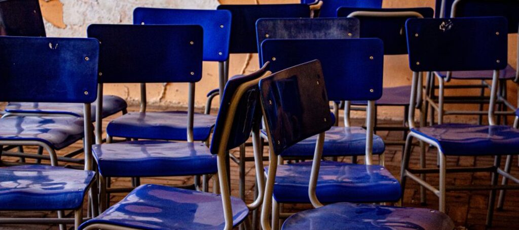 Ato unificado com participação de educadores ocorre hoje