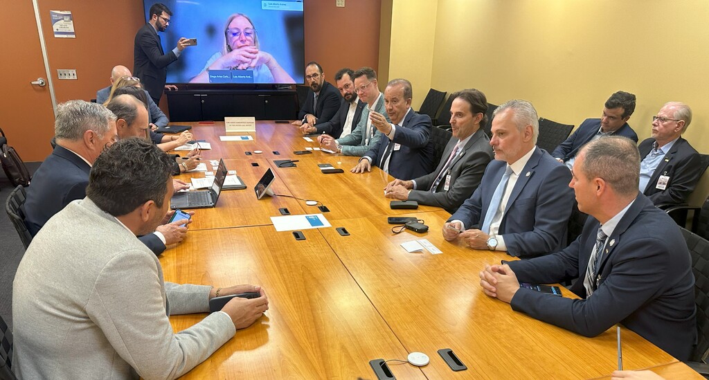 Governador negocia US$ 500 milhões em investimentos para Santa Catarina nos EUA