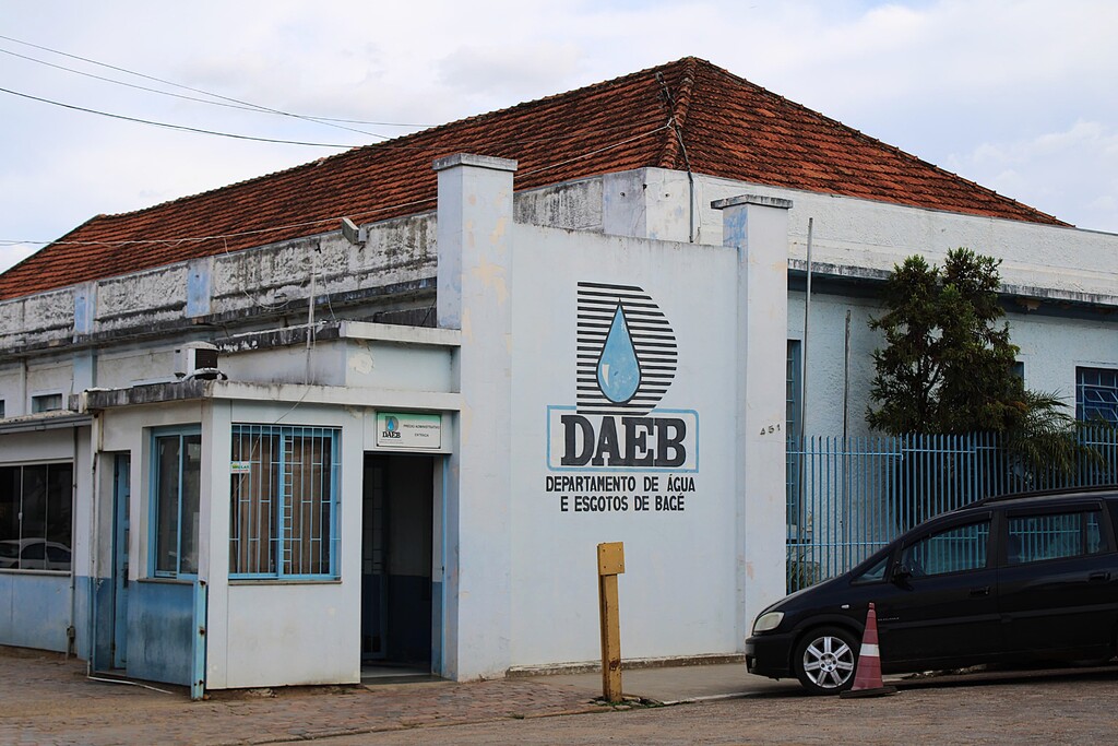 Prefeitura identifica contrato de meio milhão para privatização do Daeb