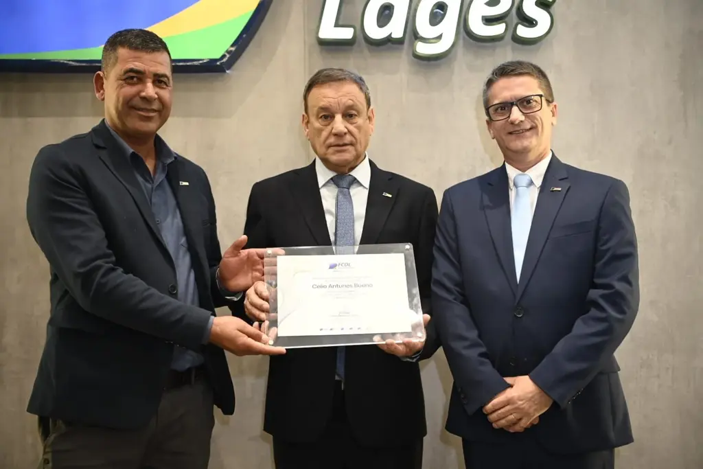CDL Lages reinaugura sede administrativa e dá posse à nova diretoria