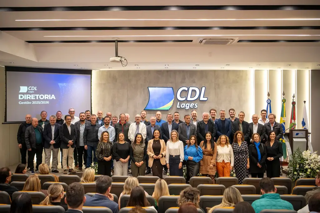 CDL Lages reinaugura sede administrativa e dá posse à nova diretoria