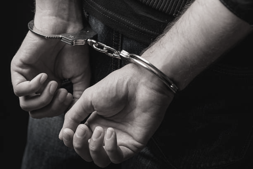 Imagem iStock - Homem é preso em Imaruí por crime de estupro de vulnerável