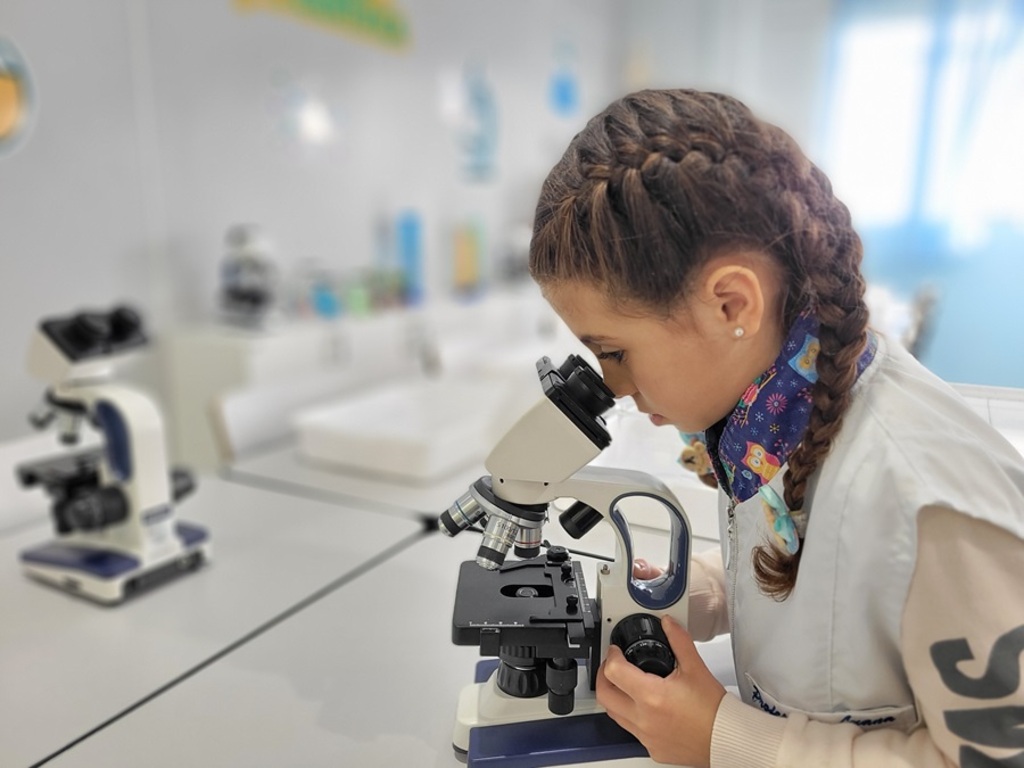 Escolas de tempo integral ganham laboratório