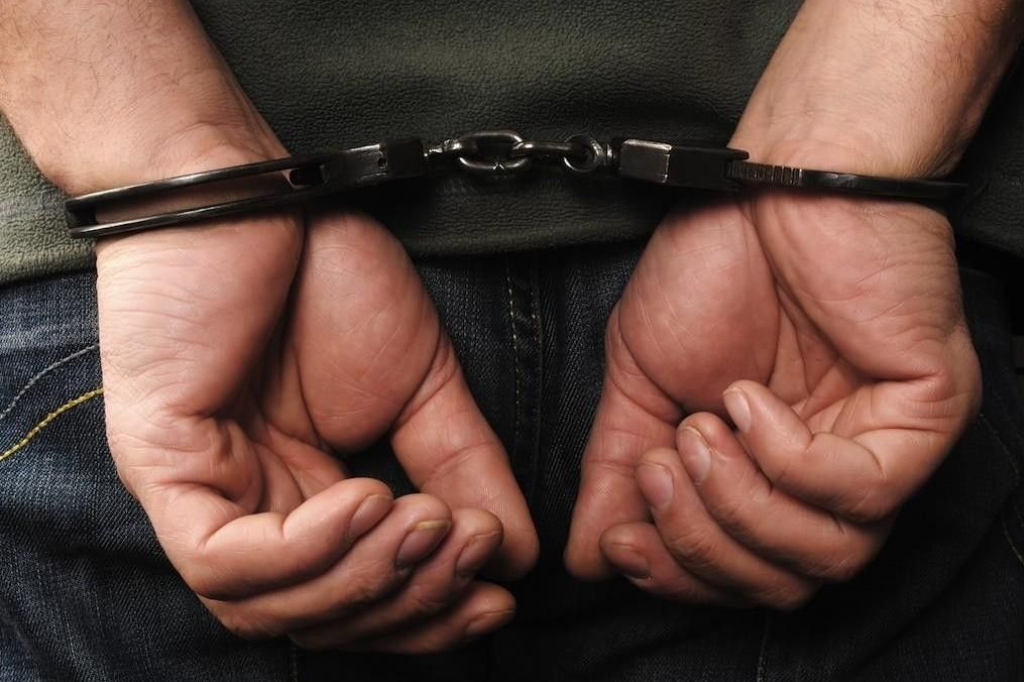 Image reprodução internet - Homem foragido por violência doméstica é localizado e preso na cidade de Imaruí