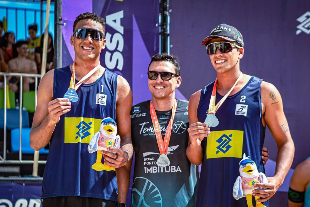 Pedro e Renato conquistam prata no Brasileiro de Vôlei de Praia e seguem preparação para o Circuito Mundial