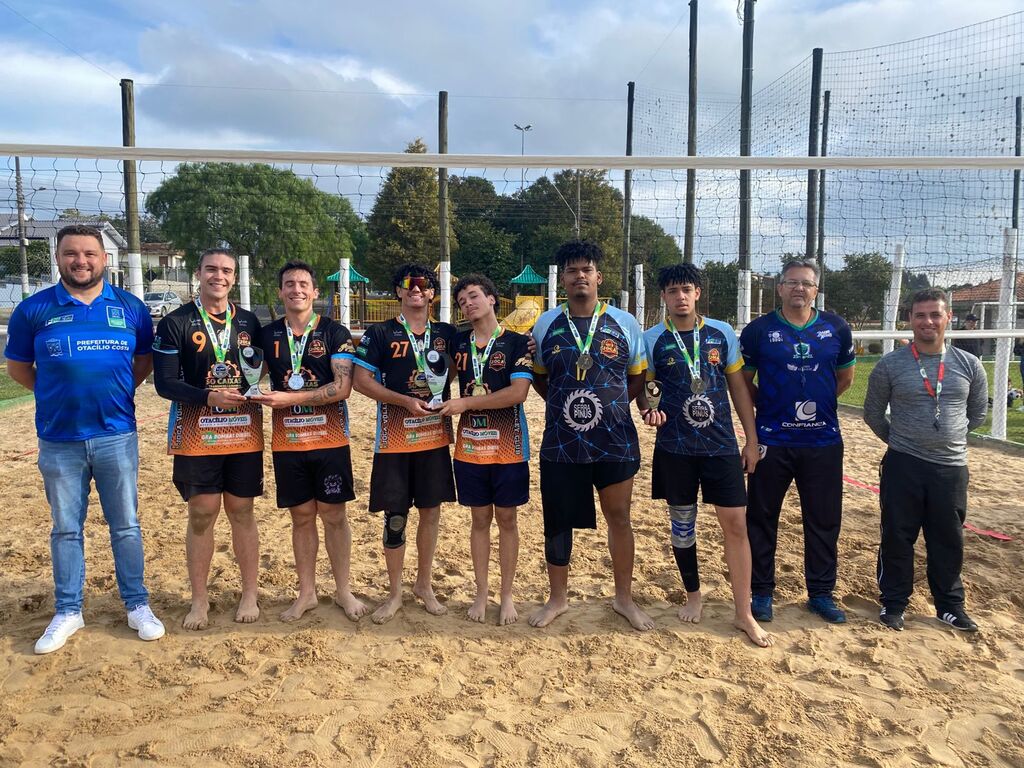 Torneio de vôlei de areia agitou o último final de semana