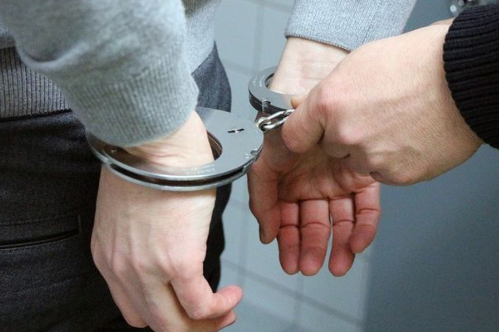 Imagem Pixabay - Polícia Militar estoura ponto de tráfico em Imbituba e apreende drogas, dinheiro e balanças de precisão