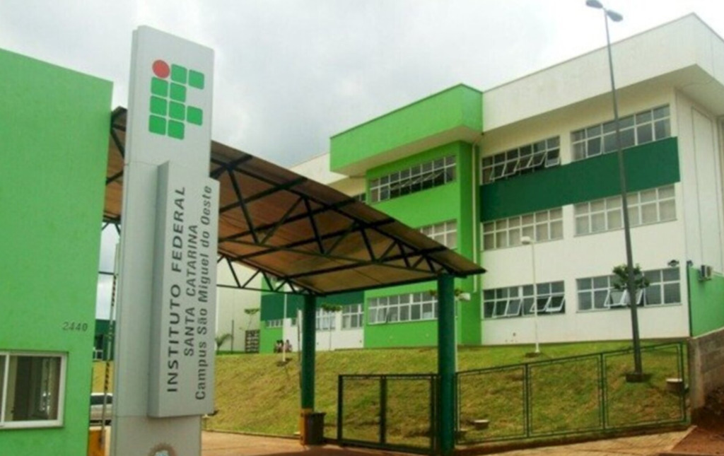 IFSC tem 14 vagas de professor substituto no Oeste de SC