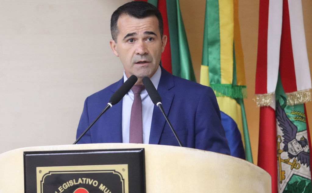Vereador propõe mudança na Lei Orgânica para impedir contratos entre prefeitura e familiares de servidores