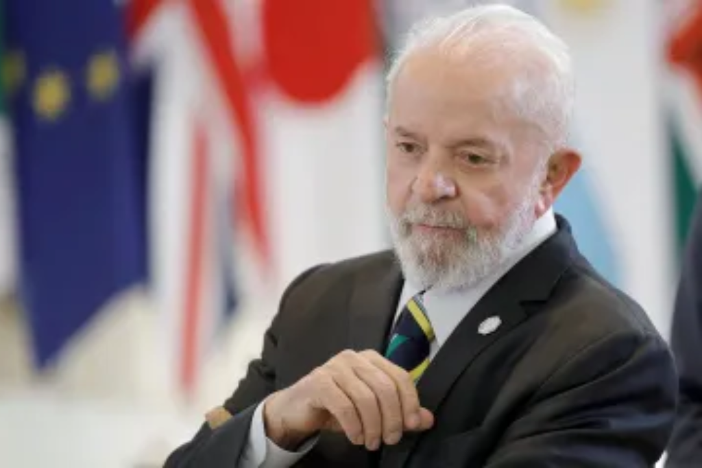Luz mais barata para alguns; governo amplia isenção da conta de energia para famílias de baixa renda e decisão gera debates
