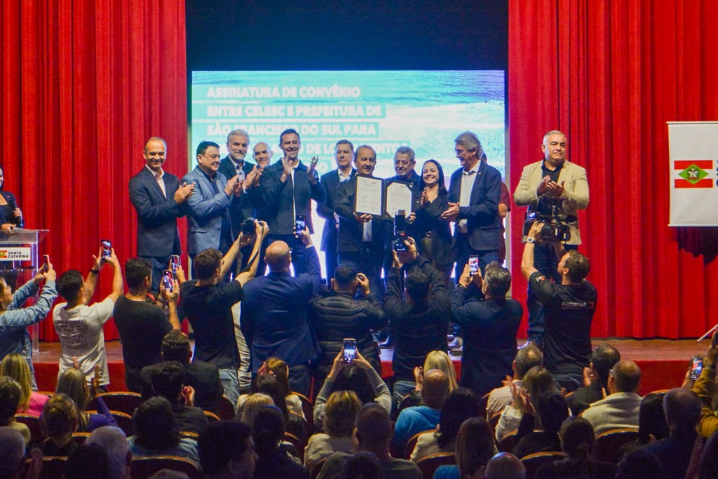 Prefeitura de São Francisco do Sul celebra investimento de R$ 100 milhões em nova subestação e avanços na regularização elétrica da Praia do Ervino