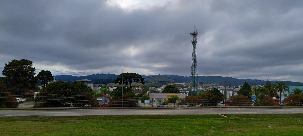 Frio intenso com possibilidade de neve em SC