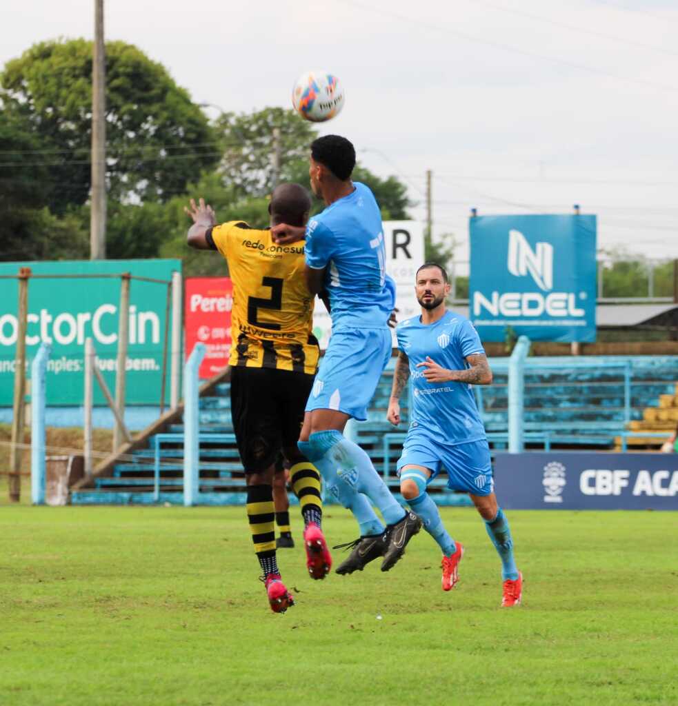 Bagé estreia com derrota na Segundona
