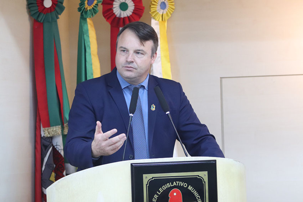 Câmara aprova requerimento que sugere regulamentar circulação de patinetes, bicicletas e monociclos elétricos
