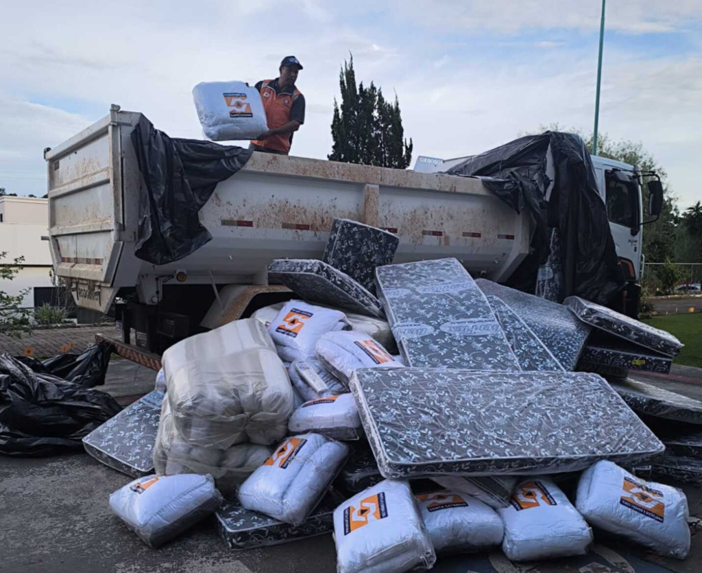 Defesa Civil e Prefeitura iniciam distribuição de ajuda humanitária em São Miguel do Oeste