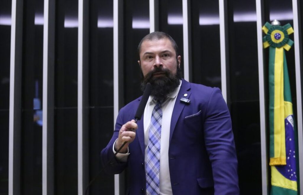Comissão aprova detalhamento de arma e motivação em boletins de ocorrência