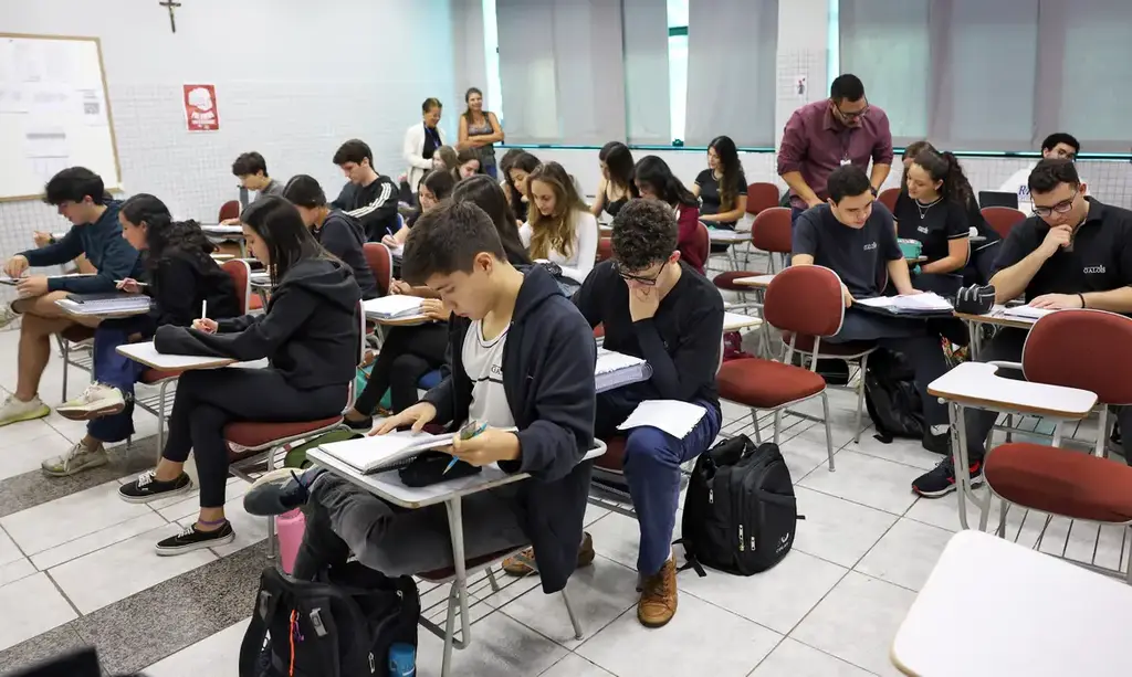 Enem volta a certificar conclusão do ensino médio