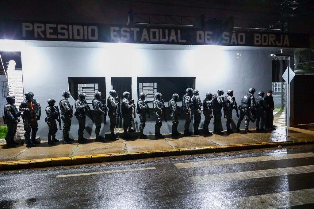 Policial penal é acusado de integrar esquema de corrupção na fronteira oeste