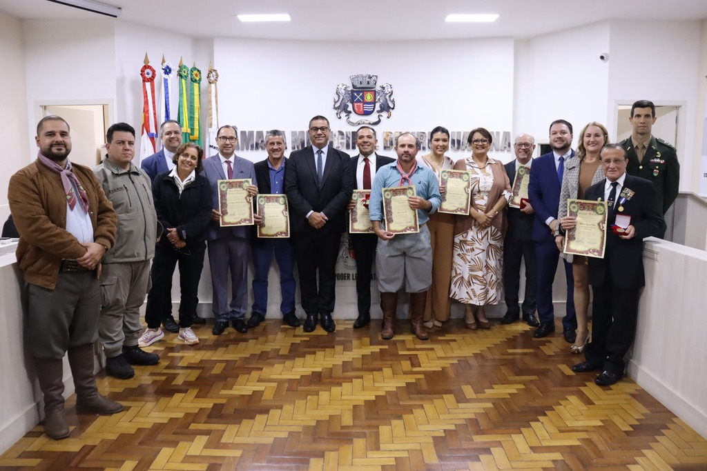 Câmara realiza sessão solene em comemoração aos 179 anos de Uruguaiana
