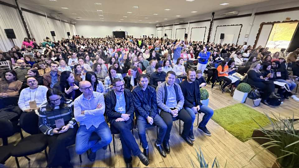 SIMPE Capinzal: Transformando a Educação, Inspirando Gerações