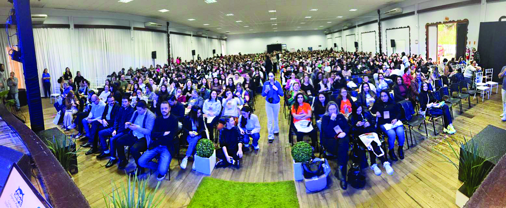SIMPE Capinzal: Transformando a Educação, Inspirando Gerações