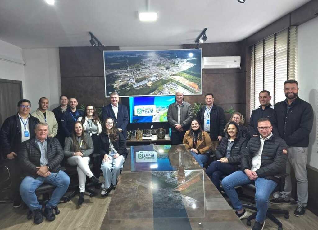 Otacílio Costa avança no setor têxtil com novo programa de capacitação profissional