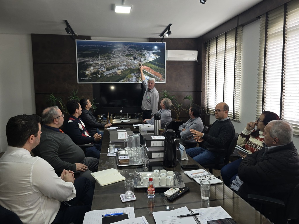 Reunião no Gabinete aborda avanços na Regularização Fundiária Urbana (Reurb) em Otacílio Costa