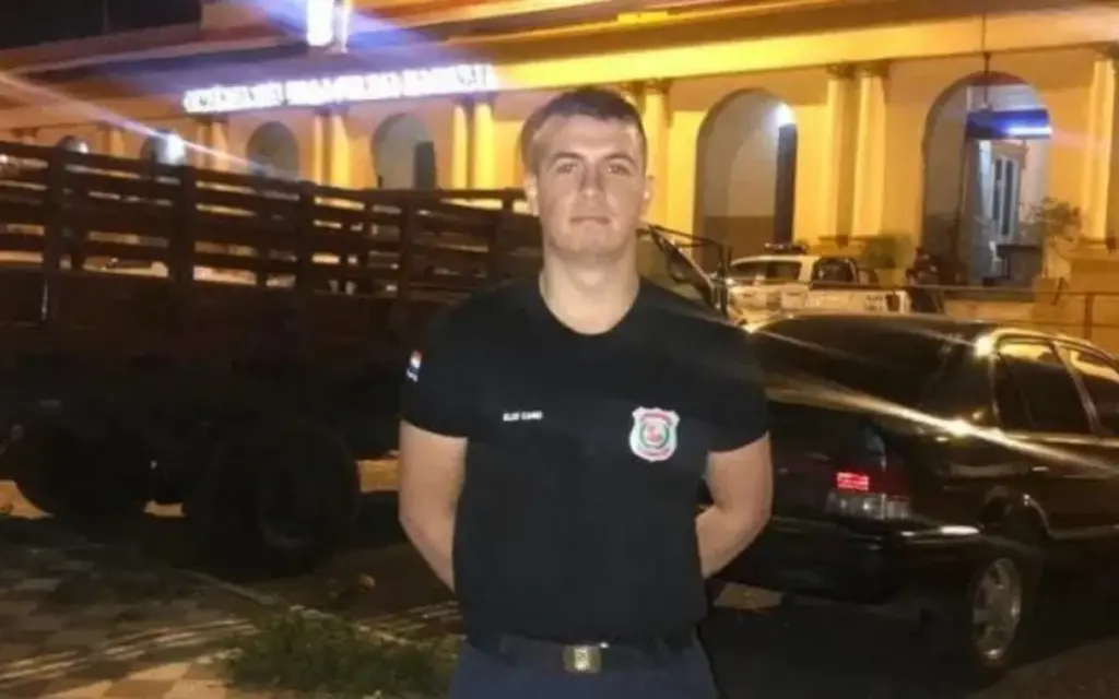 Raio mata policial