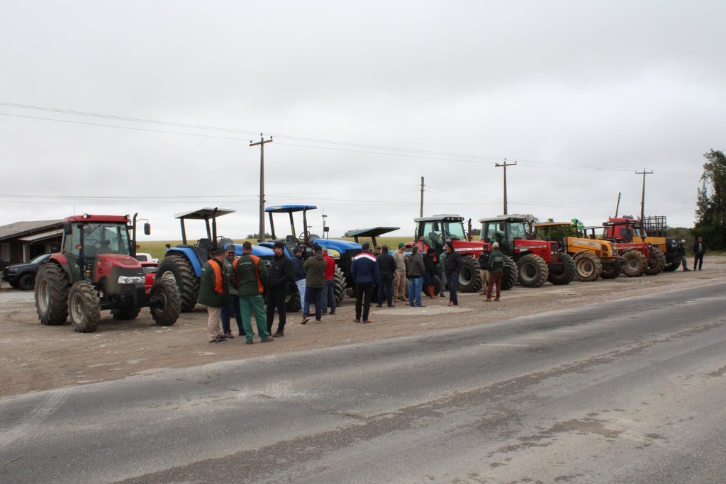 Produtores rurais podem trancar rodovias nesta sexta-feira