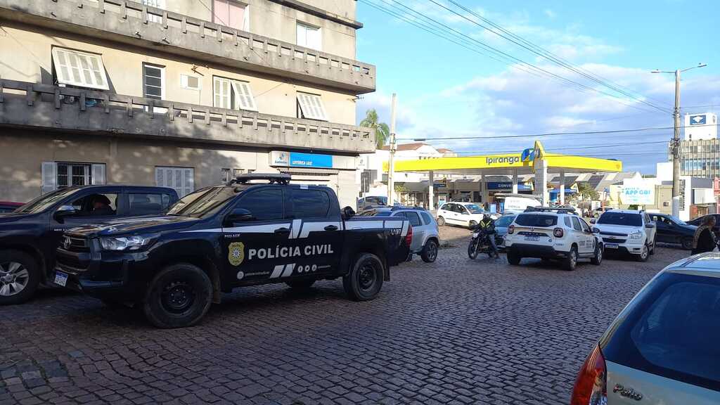 Homem armado assalta lotérica no centro da cidade