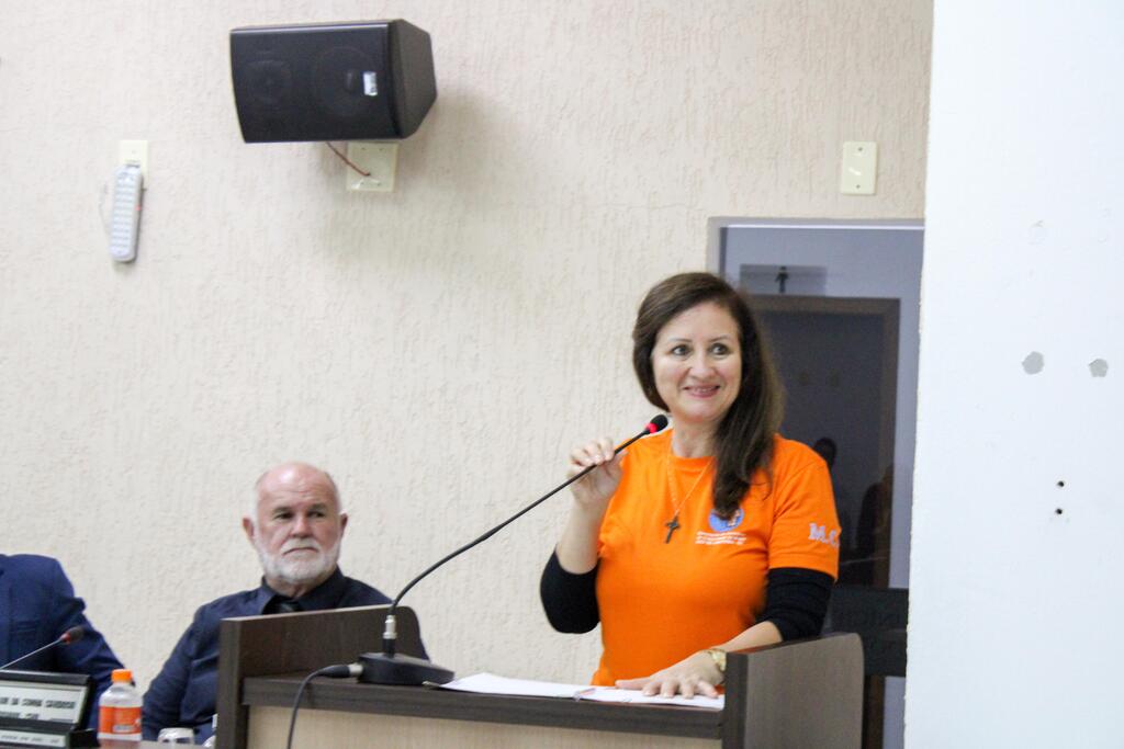 COORDENADORA DO MOVIMENTO DE CURSILHO FAZ CONVITE AOS VEREADORES DE SANTA ROSA DO SUL