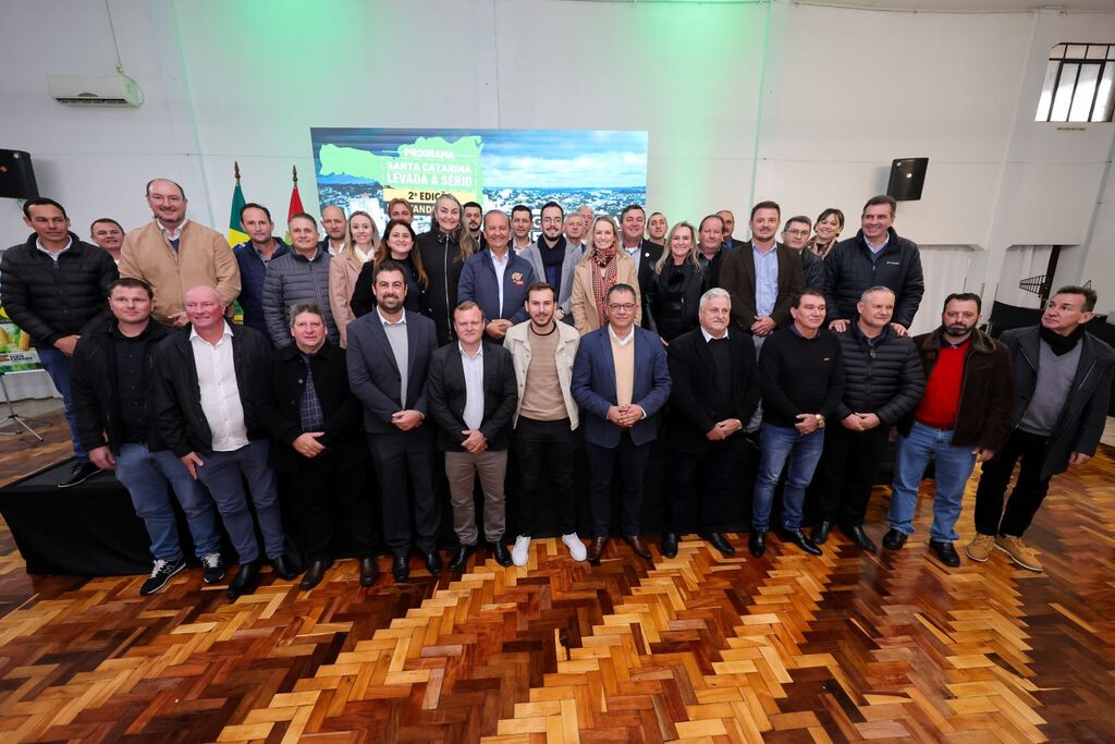 Governador apresenta balanço de ações na região da Amerios
