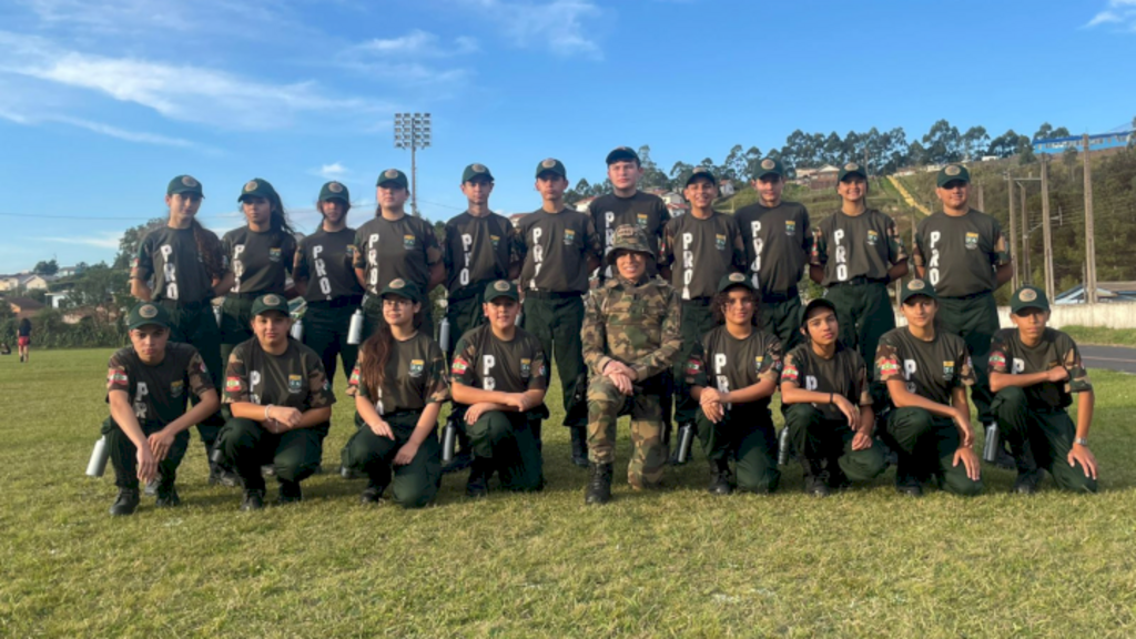 Protetores Ambientais recebem novos uniformes