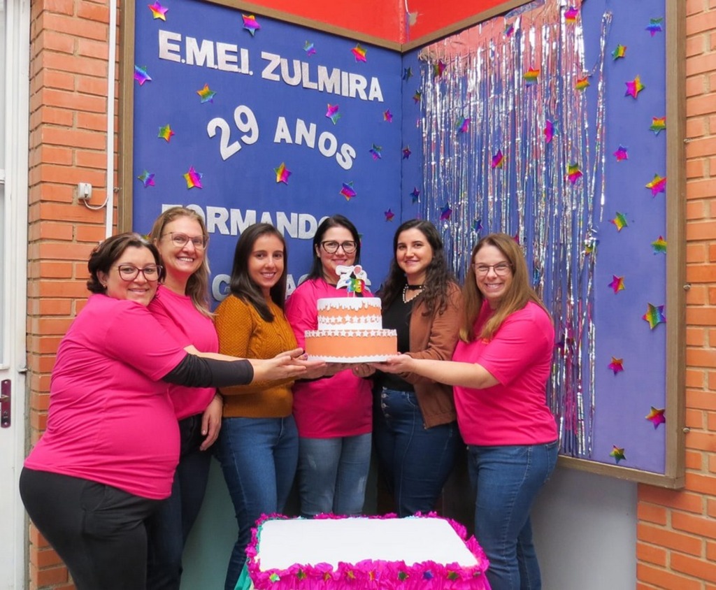 29 anos da E.M.E.I. Zulmira Nery da Silva de Esmeralda