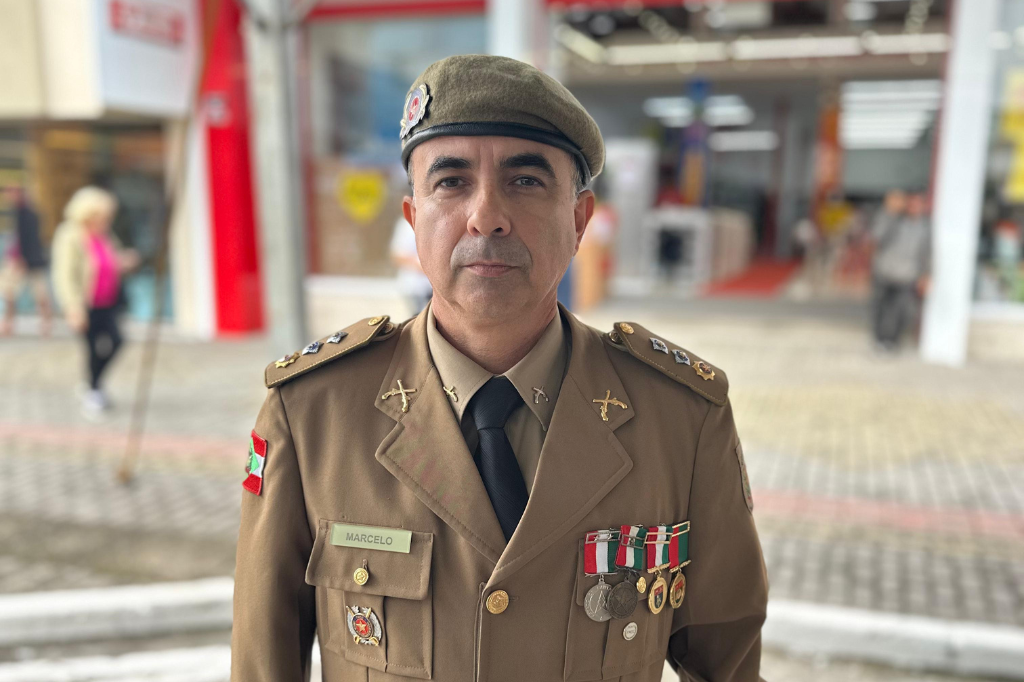 34º BPM de Imbituba celebra aniversário com solenidade e troca de comando