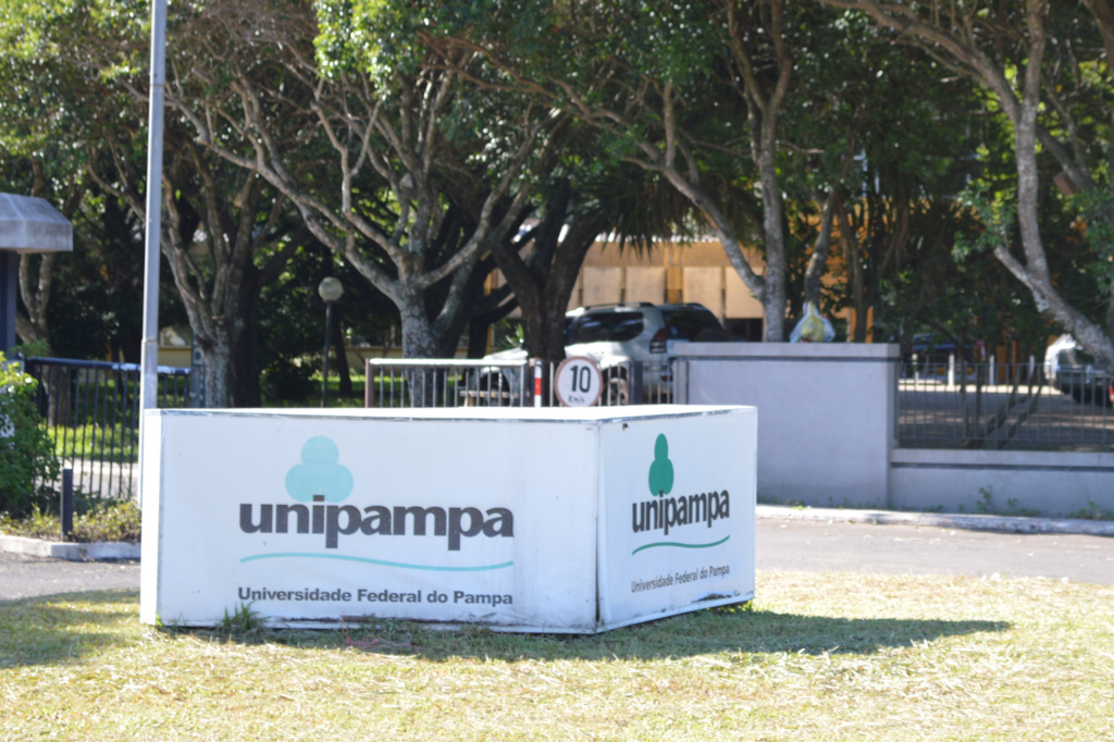 Unipampa abre seleção com ingresso por notas do Enem