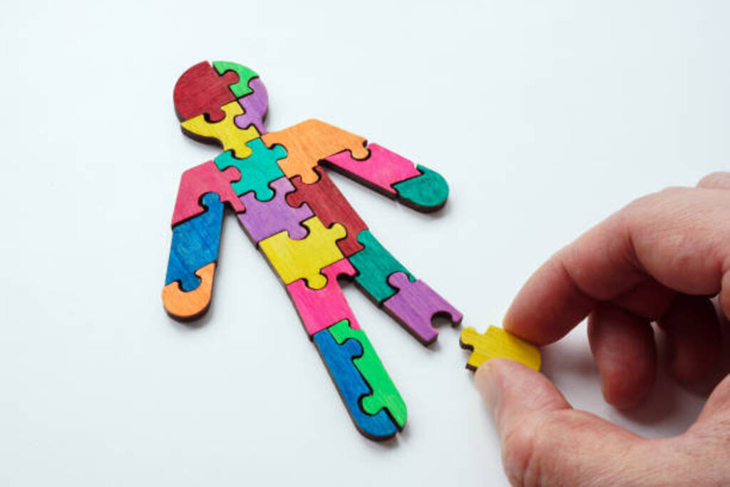 Vereador propõe capacitação de servidores para atender pessoas com autismo