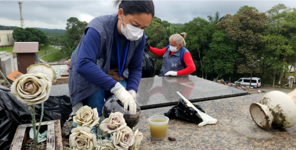 Mutirões em cemitérios e bairros reforçam combate ao Aedes aegypti