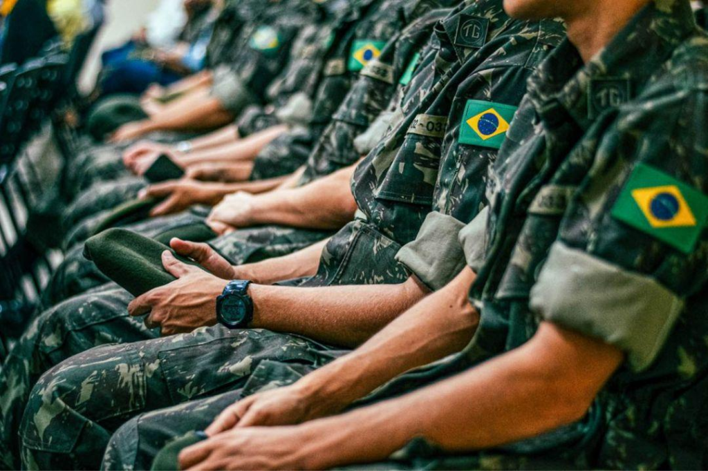 Jovens que completam 18 anos em 2025 têm até 30 de junho para realizar o alistamento militar