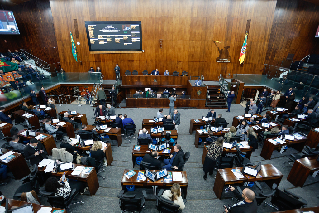 Aprovado reajuste de 8% para o piso regional