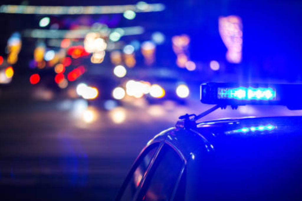 Imagem iStock - Homem é preso em SC após divulgar operação policial com tom irônico em grupo de mensagens