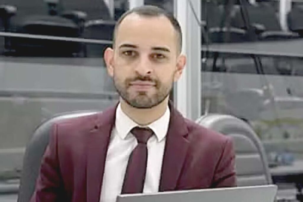 Jair Júnior é citado como réu em processo de violência doméstica