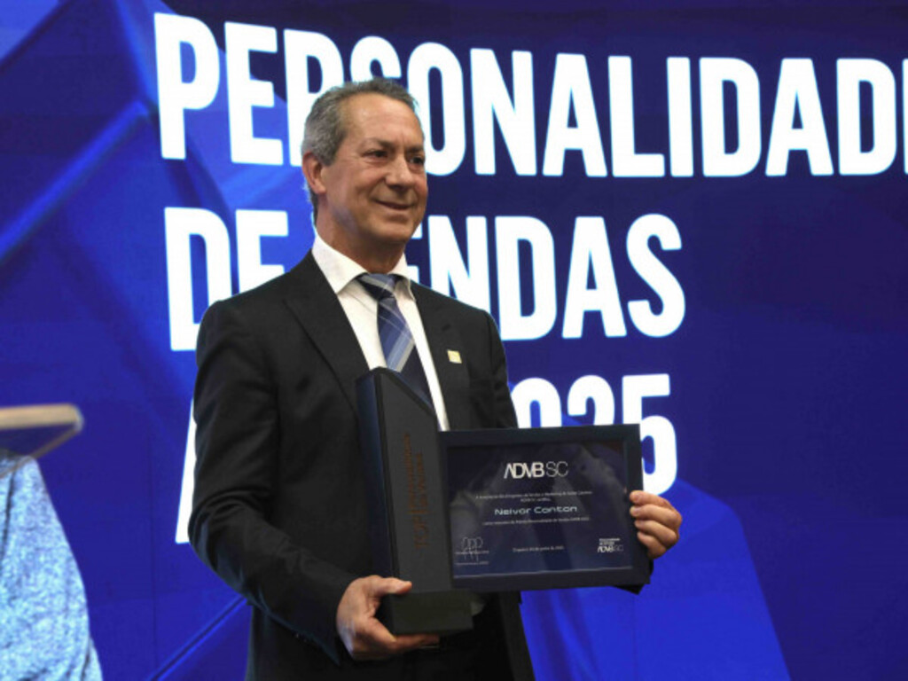 Neivor Canton recebe título de Personalidade de Vendas da ADVB/SC 2025